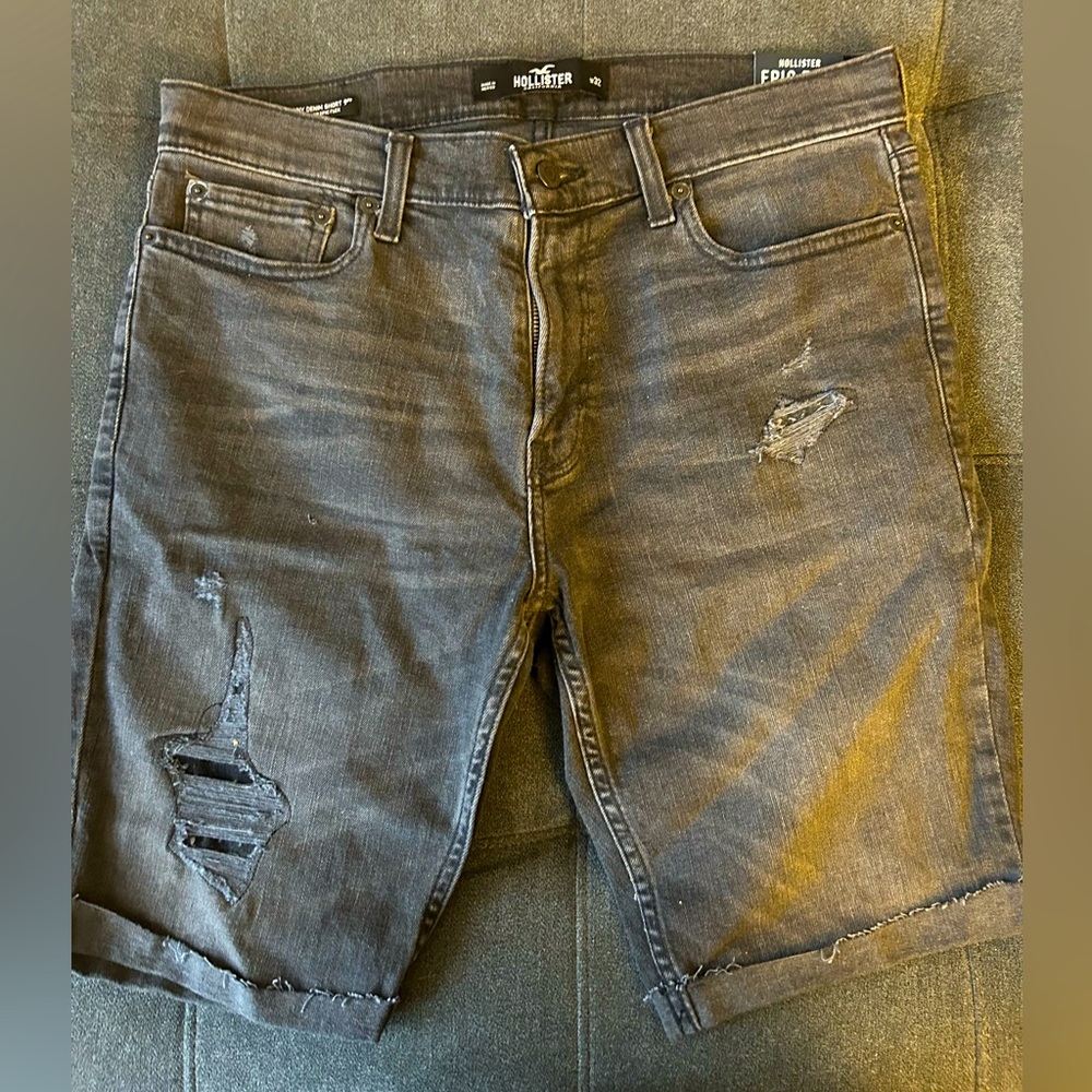 Brand New w/ Tags Hollister California Epic Flex Skinny Denim Short 9" 32w